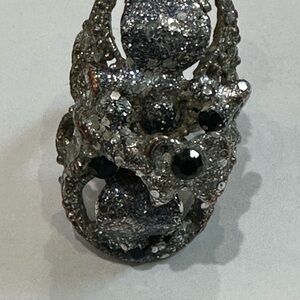 This is a vintage Beau Sterling silver Modernist Brutalist ring.